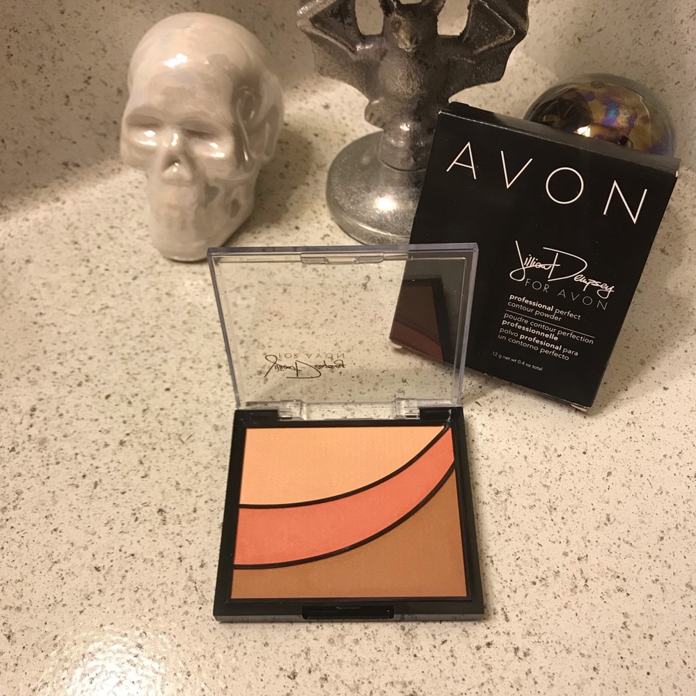 1 AVON Jillian Dempsey Professional Cheek Contour Powder
Color Angelic
New